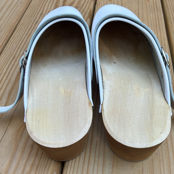MIA White Leather Clogs - Picture 7 of 11